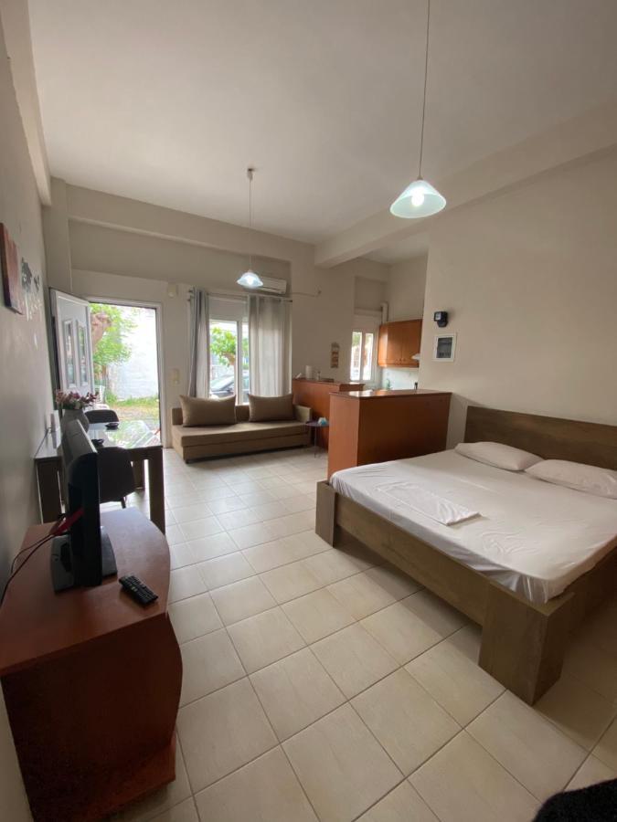 Seaside Studio 2 Каламата Екстер'єр фото